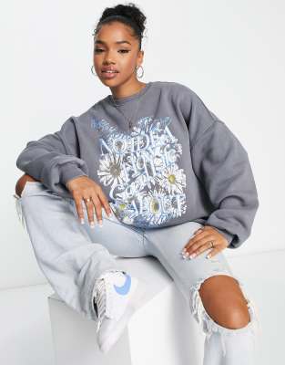 Bershka - Oversize-Sweatshirt in Grau mit Grafikprint