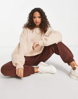 Bershka - Oversized-Kapuzenpullover in Kamelbeige-Neutral