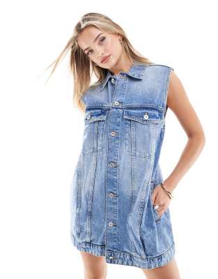 Bershka Oversized Longline Denim Vest In Indigo Wash-blue