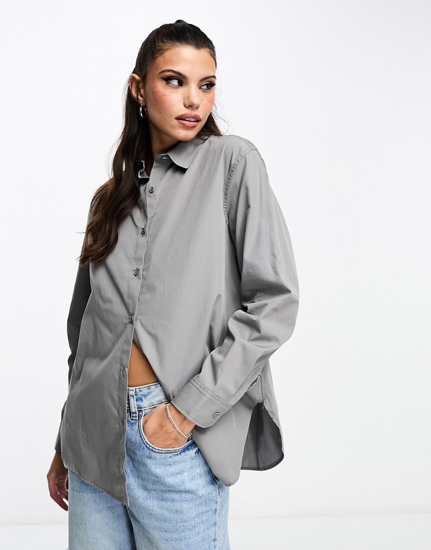 Bershka oversized poplin shirt in charcoal grey-White