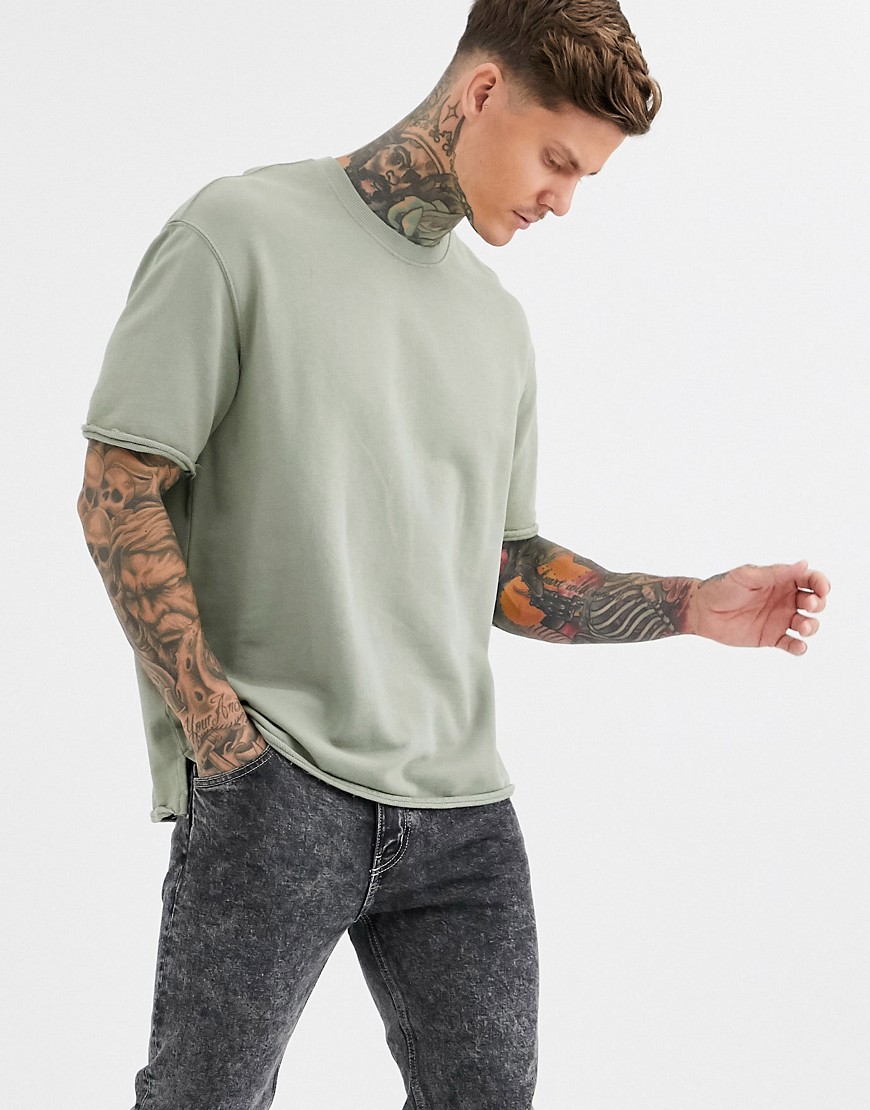 Bershka - oversized t-shirt med rå kant i khaki-Grøn