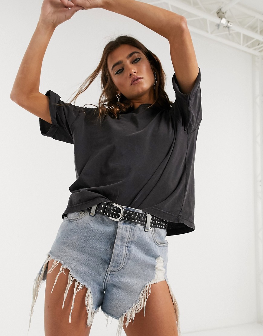 Bershka oversized t-shirt with roll sleeve in washed black-Gray