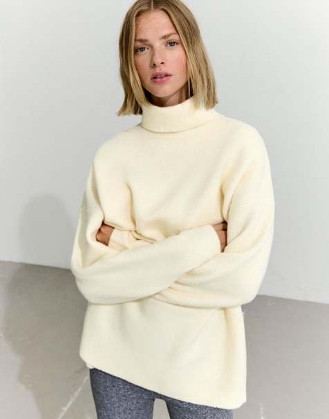 Bershka Oversized turtleneck sweater in ecru - view 1