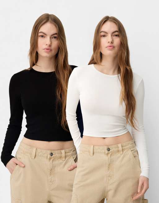 Bershka Pack of 2 long sleeve round neck t-shirts in white