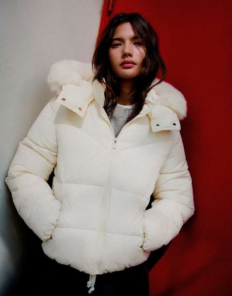 Bershka Padded jacket with fur hood in ecru - view 1