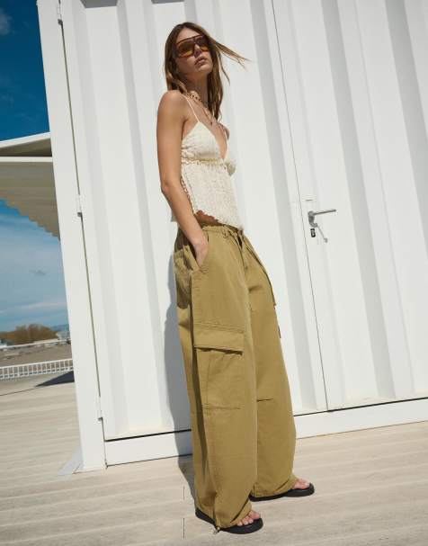 Bershka - Pantalon cargo à imprimé - Kaki - view 1