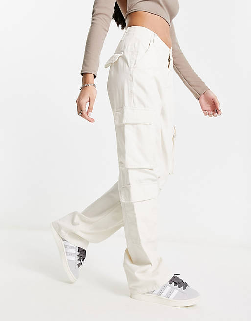 Bershka - Pantalon cargo avec taille à cordon de serrage - Blanc | ASOS