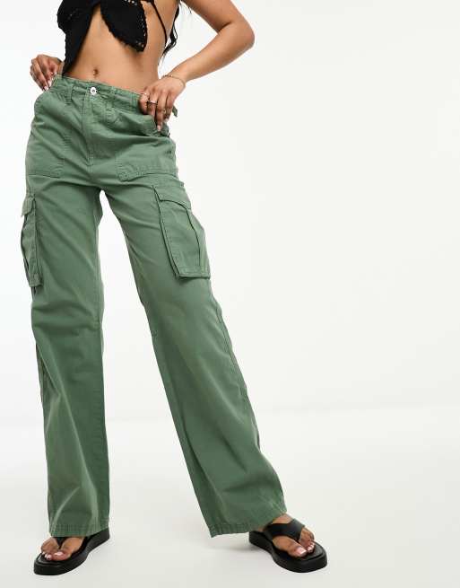 Bershka Pantalon cargo droit Kaki ASOS