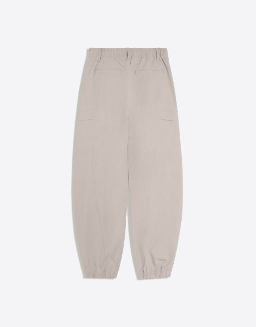 Bershka pantalon cargo technique droit gris clair, 6 de 6