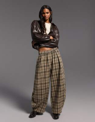 Bershka - Pantalon coupe ballon - Gris-Neutre