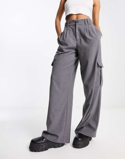 Bershka Pantalon de tailleur d tails cargo Gris