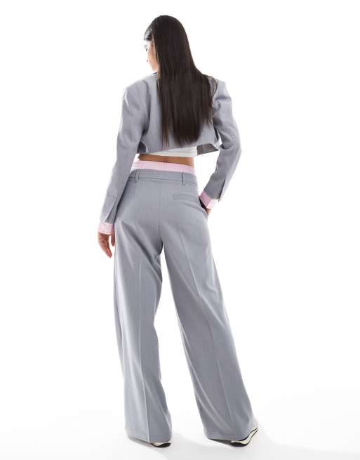 Bershka Pantalon d ensemble habille ample avec ceinture a rayures Gris