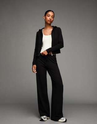 Bershka - Pantalon en jersey duveteux - Noir