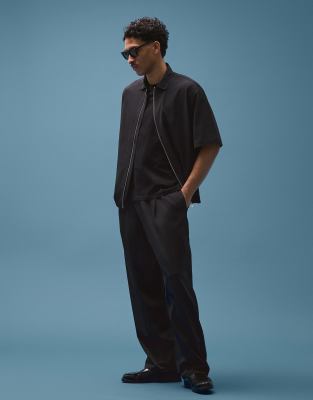 Bershka - Pantalon fluide ultra baggy à pinces - Noir