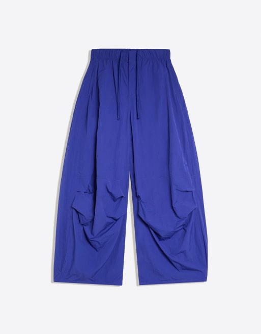 Bershka pantalon parachute technique bleu denim, 5 de 5