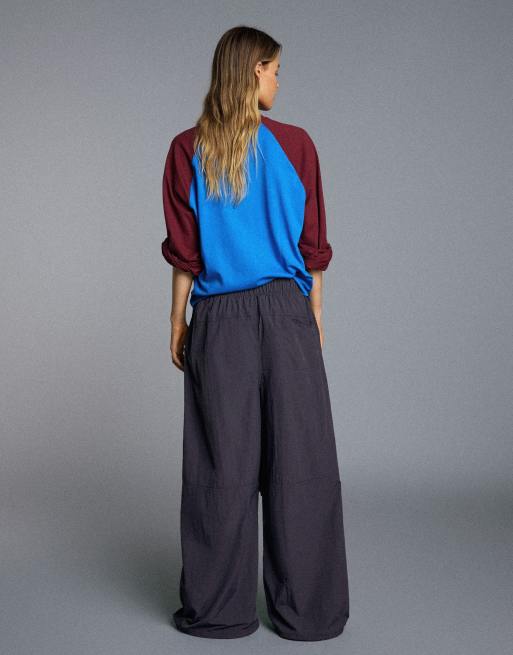 Bershka pantalon parachute technique violet foncé, 3 de 5