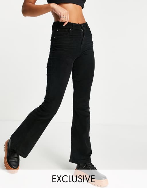 Bershka Pantalon slim en velours cotele Noir