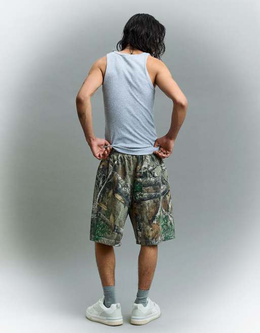 Bershka - Pantaloncini bermuda squadrati beige con stampa, 3 di 3