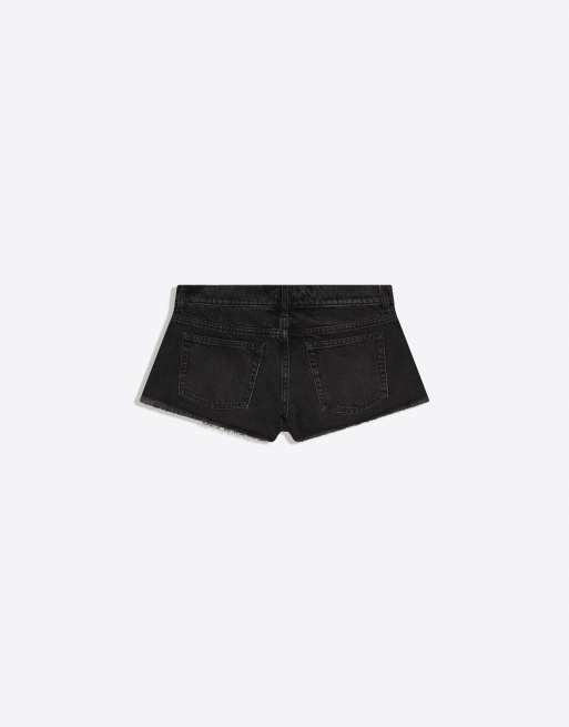 Bershka - Pantaloncini corti in denim neri con fondo sfrangiato, 6 di 6