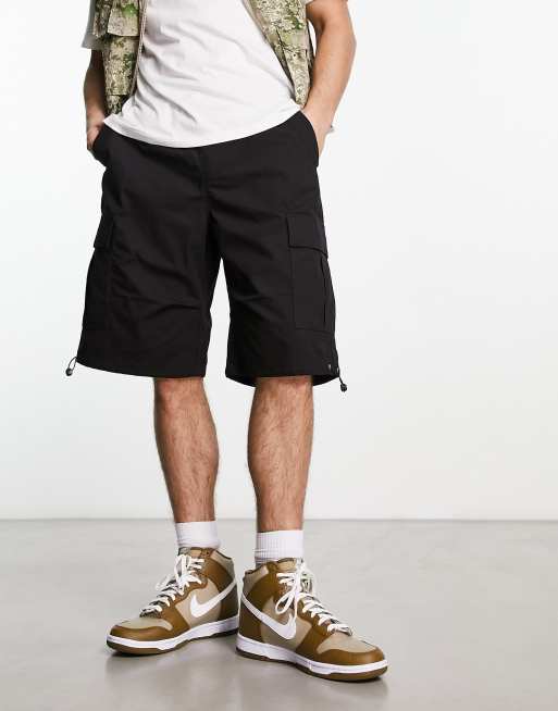 Bershka - Pantaloncini da paracadutista neri con tasca 