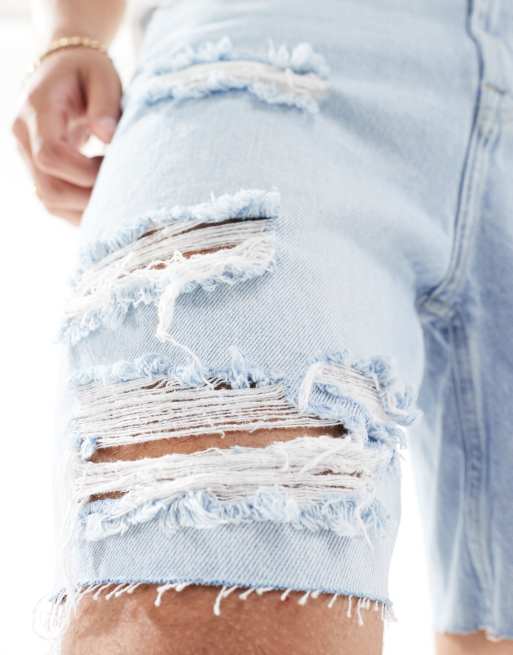 Bershka Pantaloncini di jeans strappati azzurri