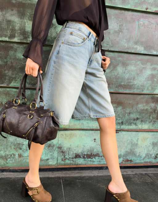 Bershka - Pantaloncini jorts stile bermuda ampi in denim blu medio, 3 di 4