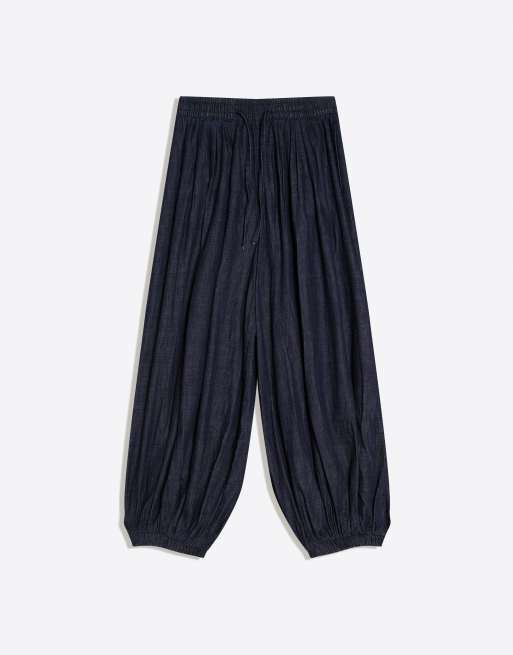 Bershka - Pantaloni a palloncino blu a vita bassa, 2 di 3