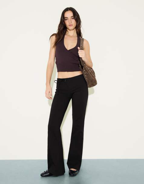 Bershka - Pantaloni a zampa a vita bassa neri - view 1