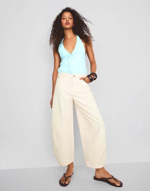Bershka - Pantaloni bombati taglio corto écru