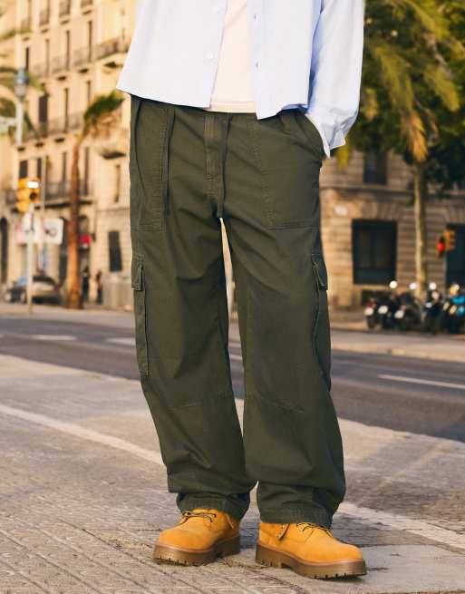 Bershka pantaloni cargo baggy color kaki, 4 di 5