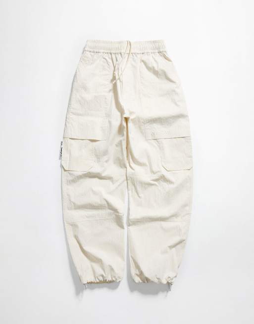 Bershka pantaloni cargo bianchi, 4 di 5