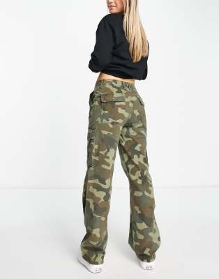 Pantaloni bershka militari on sale blu