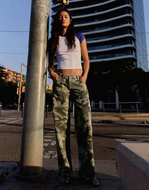Bershka - Pantaloni dritti kaki con stampa, 2 di 5