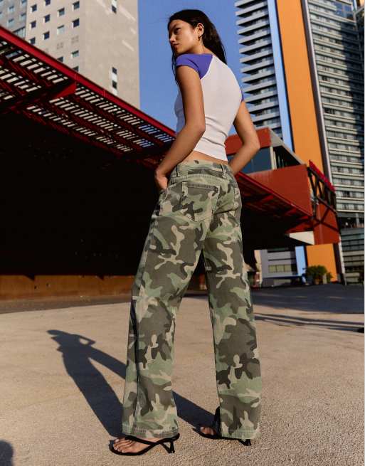 Bershka - Pantaloni dritti kaki con stampa, 3 di 5