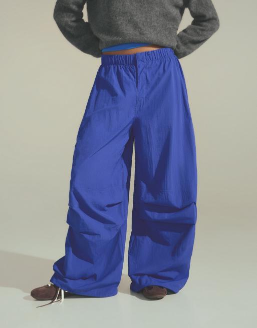 Bershka pantaloni parachute tecnici blu denim, 4 di 5