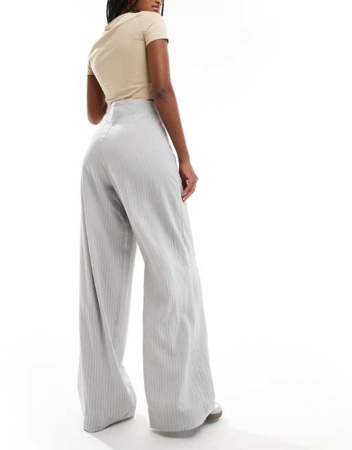 Pantaloni pitonati bershka deals