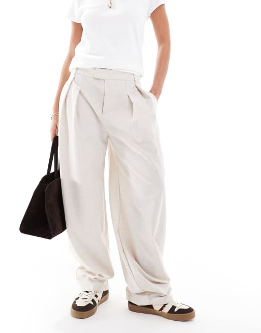 Bershka - Pantaloni sartoriali con fondo ampio écru con piega sul davanti
