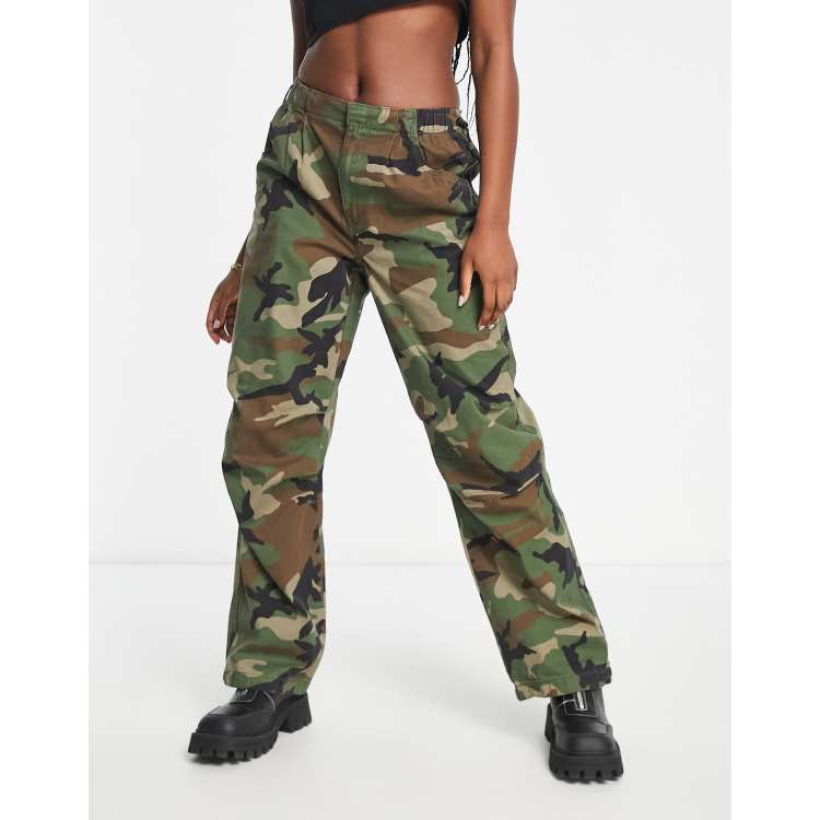 Pantaloni militari deals arancioni bershka