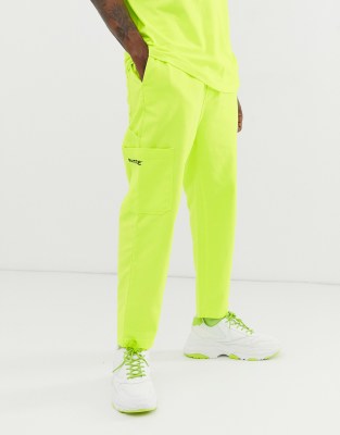 pantaloncini giallo fluo