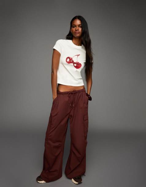 Bershka Parachute cargo trousers in burgundy - view 1