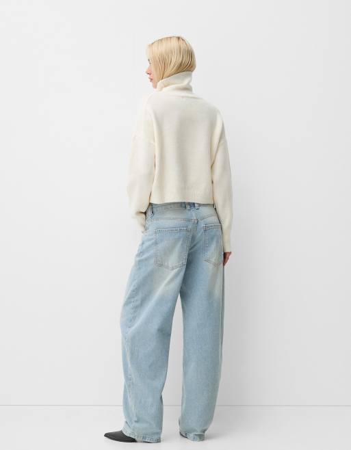 Bershka Petite – Ballonjeans in mittlerer Waschung, 3 von 4