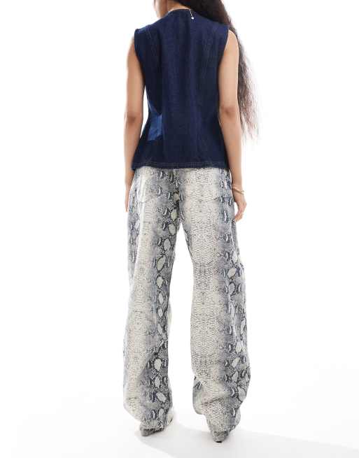 Bershka Petite balloon jeans in snakeskin print, 2 of 5