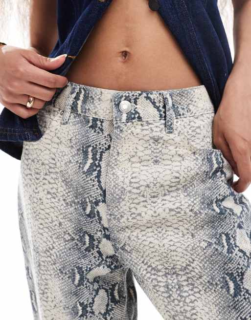 Bershka Petite balloon jeans in snakeskin print, 5 of 5