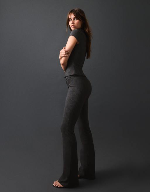 Bershka Petite bengaline flared broek in grijs, 2 van 5
