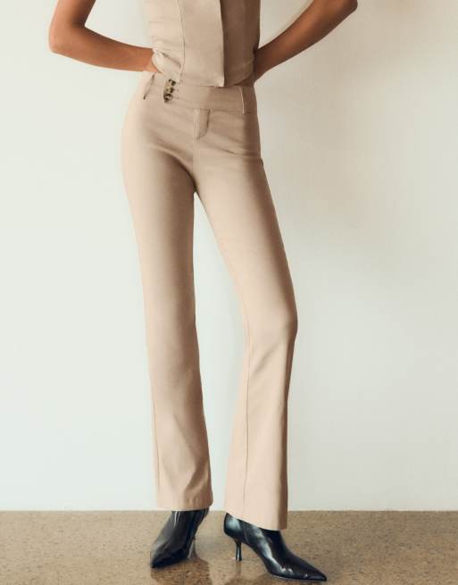 Bershka Petite bengaline utsvängda byxor i naturvit, 2 av 5