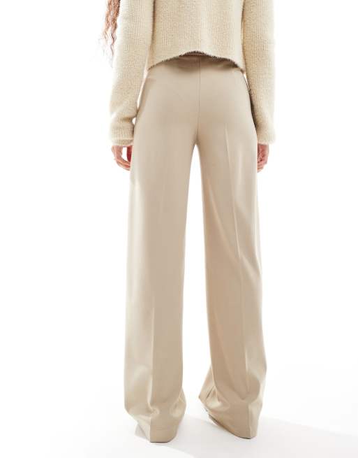 Bershka Petite – Dad-Hose in Sand mit weitem Schnitt, 5 von 5