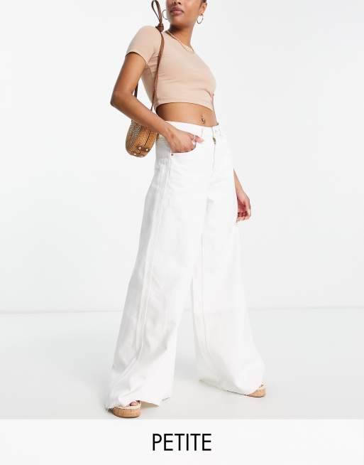 Bershka Petite – Dad-Jeans in Ecru mit weitem Bein