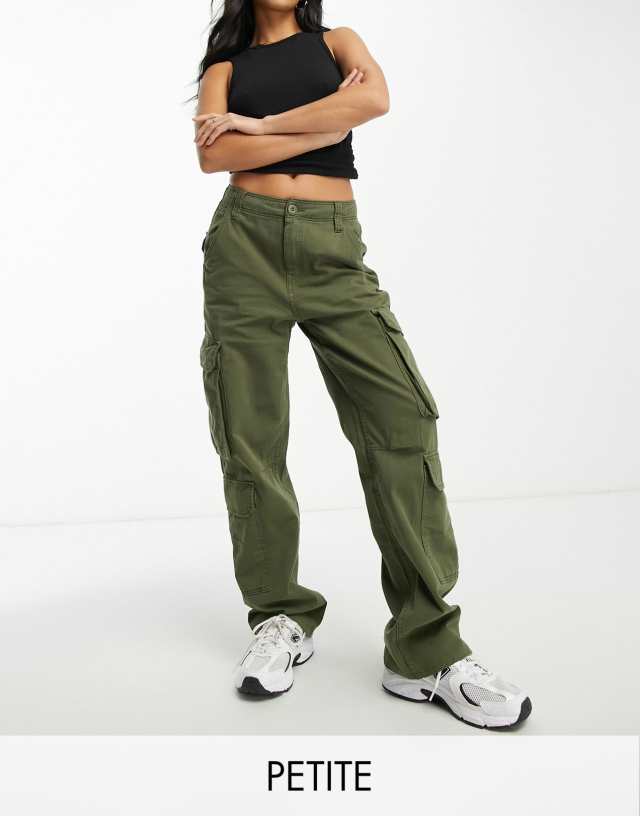 Bershka - petite drawstring waist cargo trousers in khaki