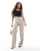 Thumbnail 1 van 5