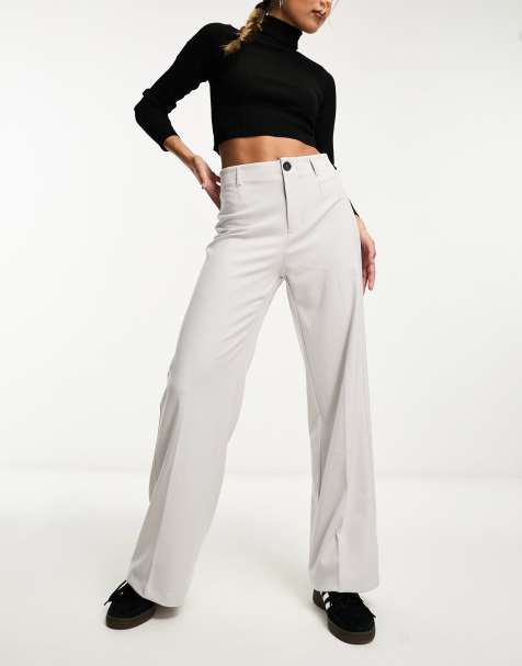 Bershka Petite - Elegante broek met wijde pijpen in lichtgrijs - view 1